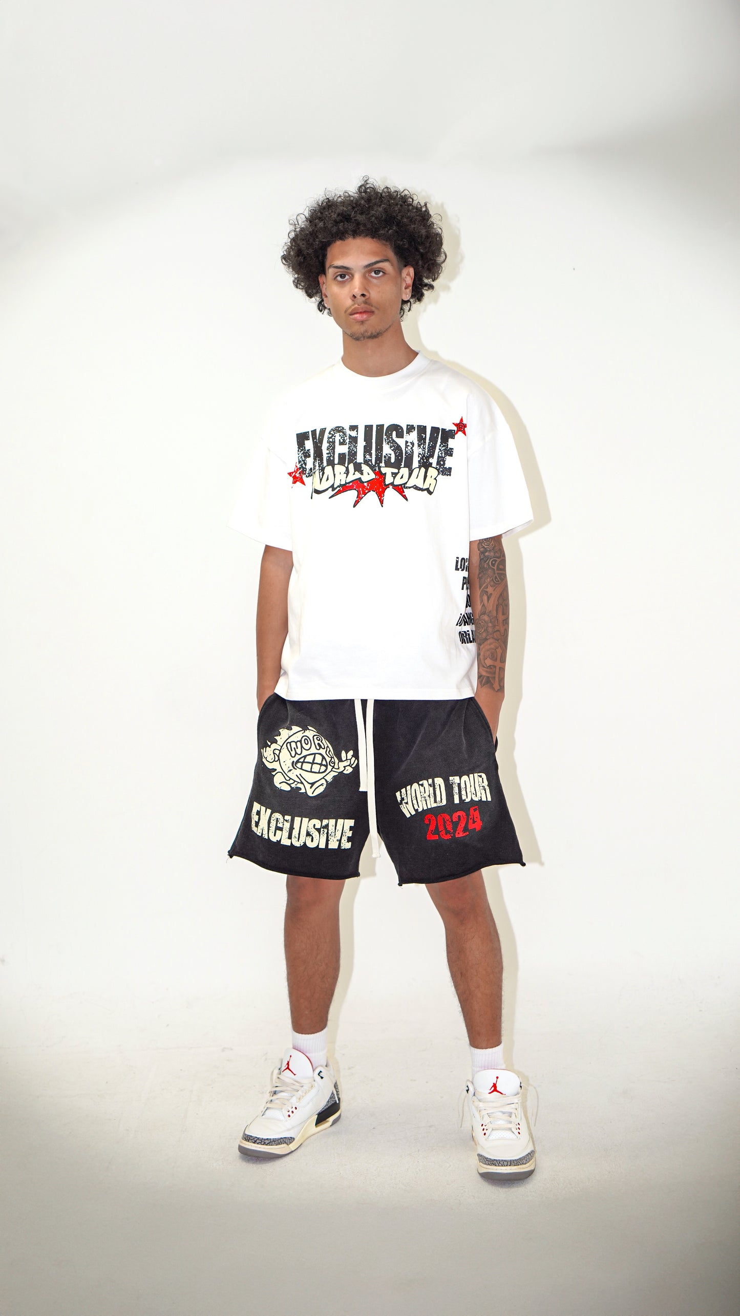 WORLD TOUR SHORTS (BLACK)